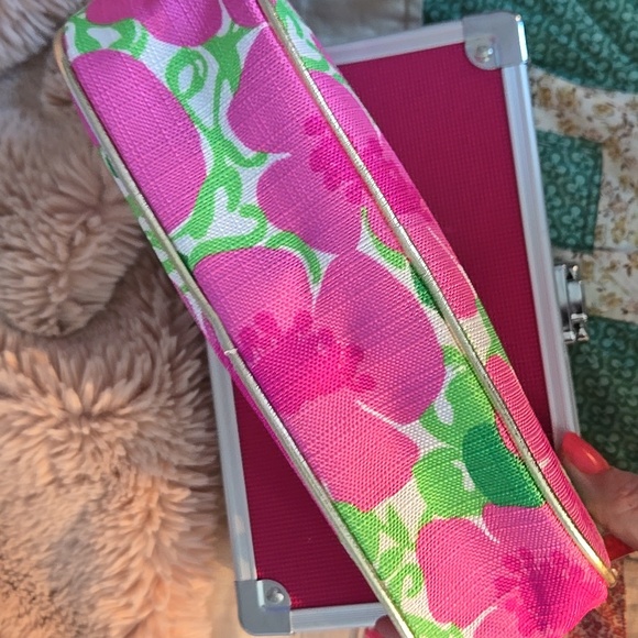 Lilly Pulitzer for Estee Lauder Cosmetic Bag with Pink Flowers - Picture 4 of 6